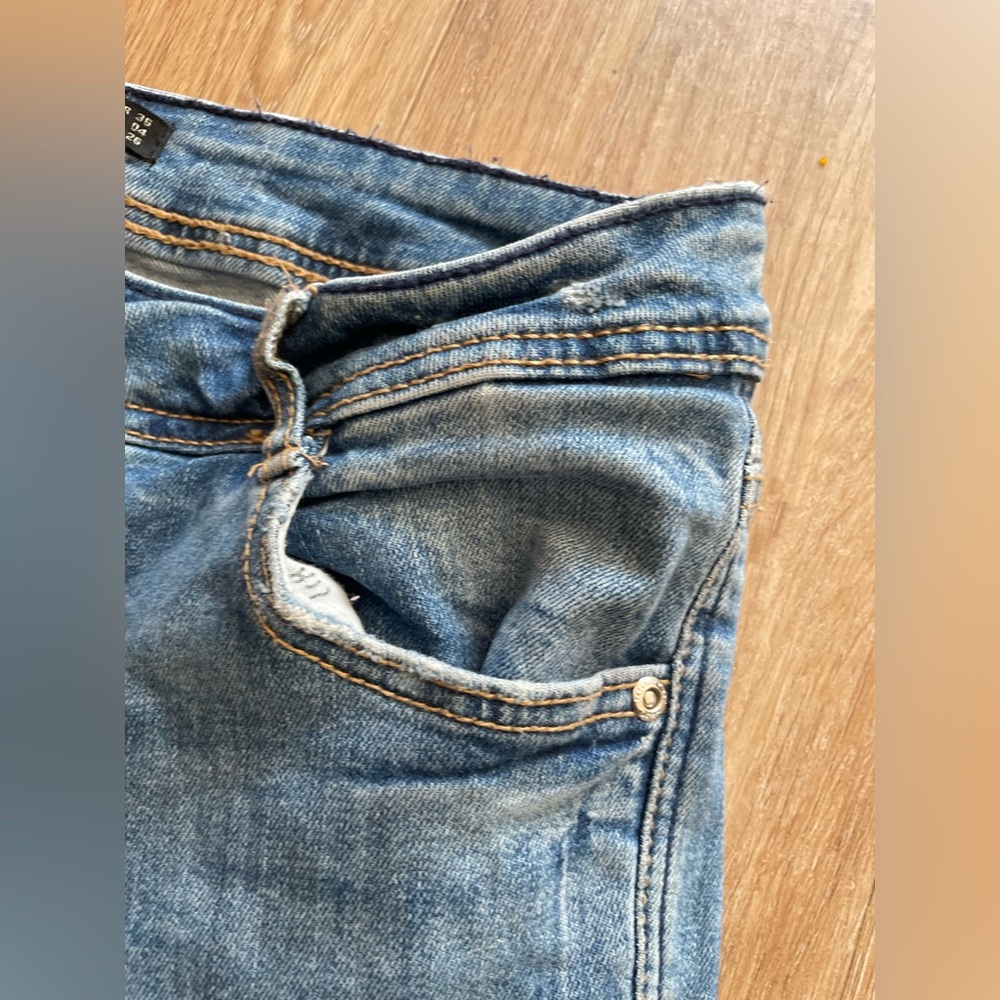 Zara Trafaluc Ripped Jeans - Picture 7 of 12